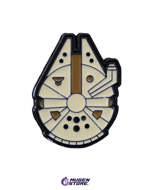 🚀✨ Pin Halcón Milenario – Hyperdrive Ready 🌌💫