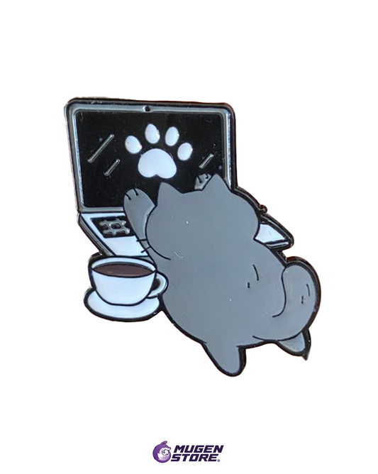 💥 Pin Gato Programador – Coffee Mode ☕💻🐱